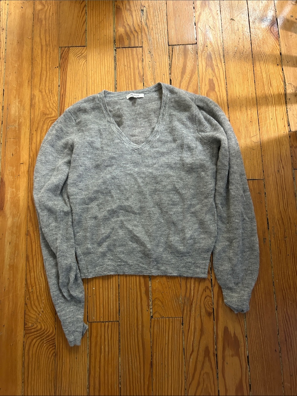 Madewell Women’s Gray V-Neck Sweater